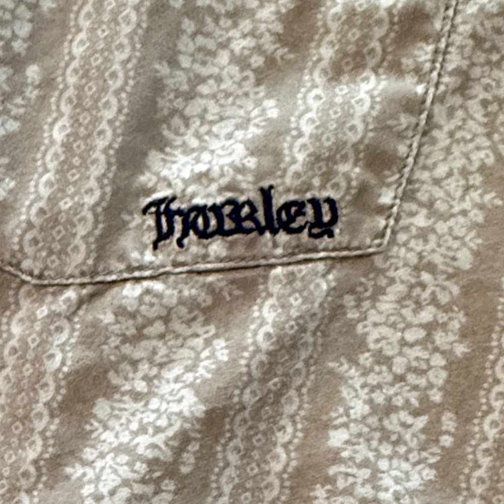 Hurley Snap Button Down Shirt Large - image 4